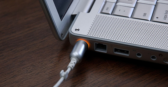 laptop sạc bao lâu thì đầy