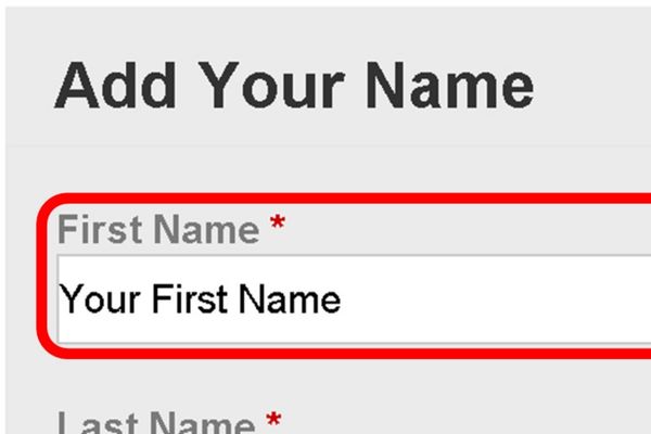 lỗi khi điền First name là gì?