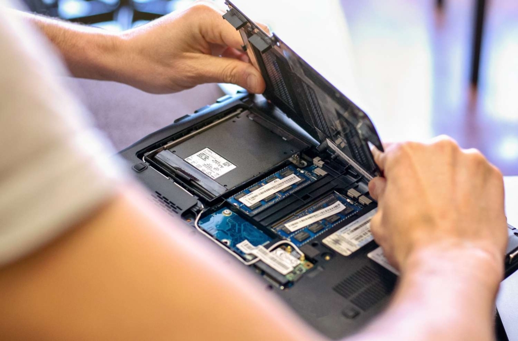 Nâng cấp laptop nên chọn gì? Top 5 linh kiện đáng nâng nhất năm 2025