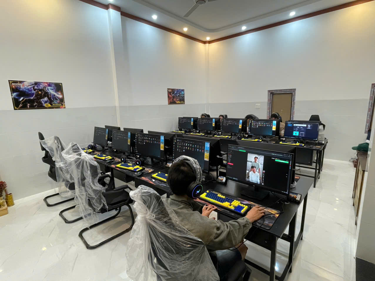 Lợi nhuận đến từ quán net có còn hấp dẫn không