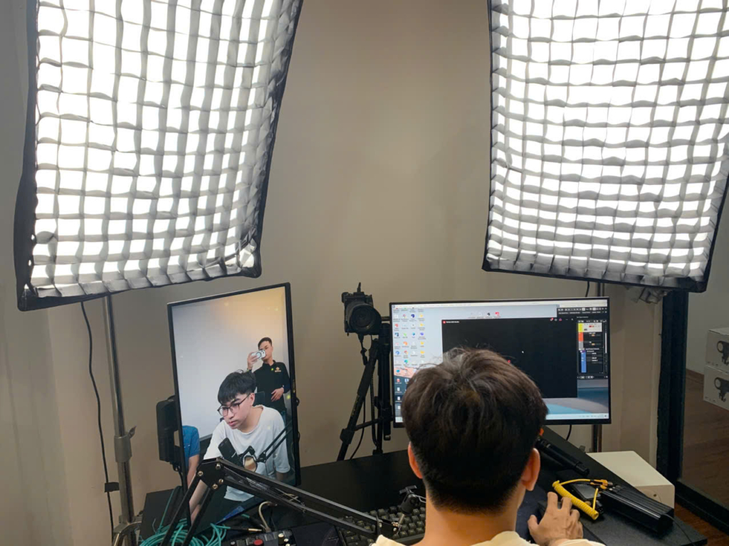 Thiết Bị Livestream Cần Những Gì? Danh Sách Đầy Đủ