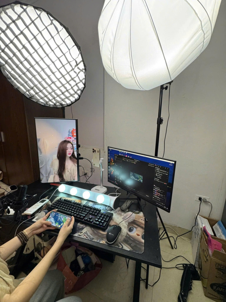 Khi Nào Nên Chuyển Từ Điện Thoại Sang Máy Ảnh Khi Livestream
